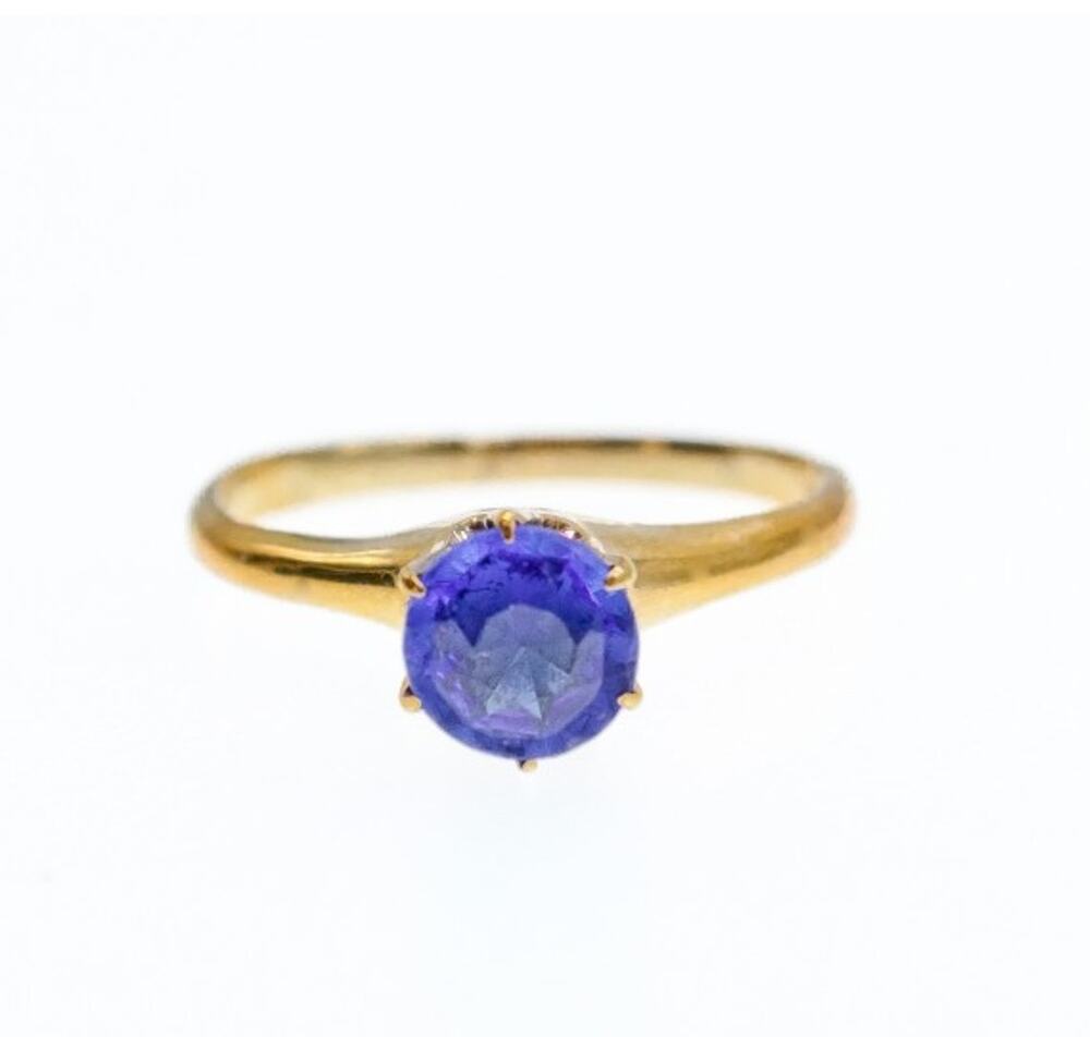 10K Yellow Gold Tanzanite Ring Size 5.5